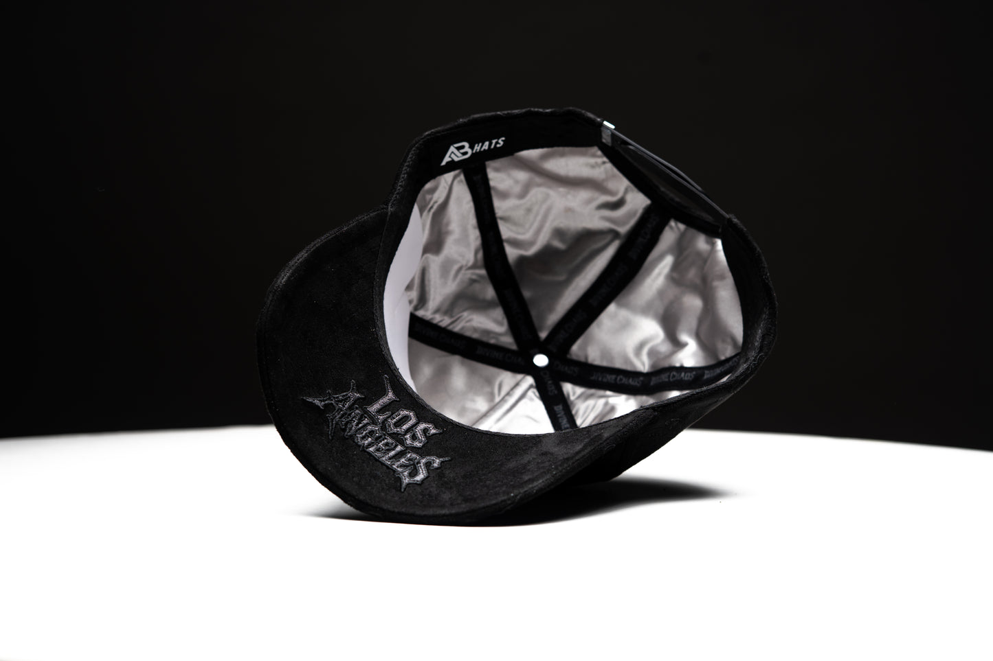 LA CRYSTAL BLACK
